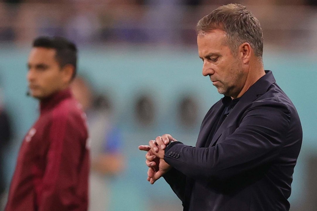 El seleccionador alemán Hansi Flick durante el partido que disputaron este miércoles ante Japón.EFE/EPA/Friedemann Vogel